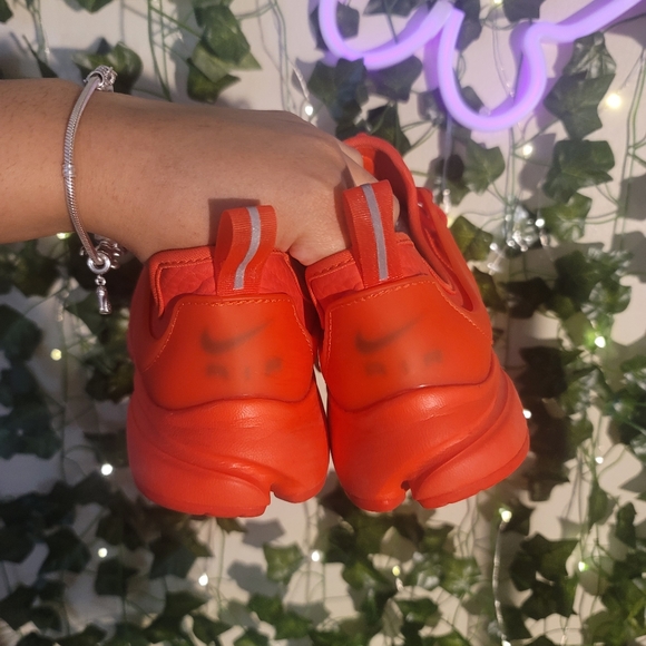 💎Nike Red Women's Presto💎 - Picture 6 of 8